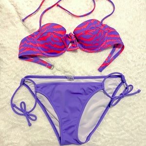 Fun and cute Victoria’s Secret small bikini set